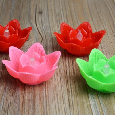 Nến hoa đăng điện tử hình bông sen 22k/cây